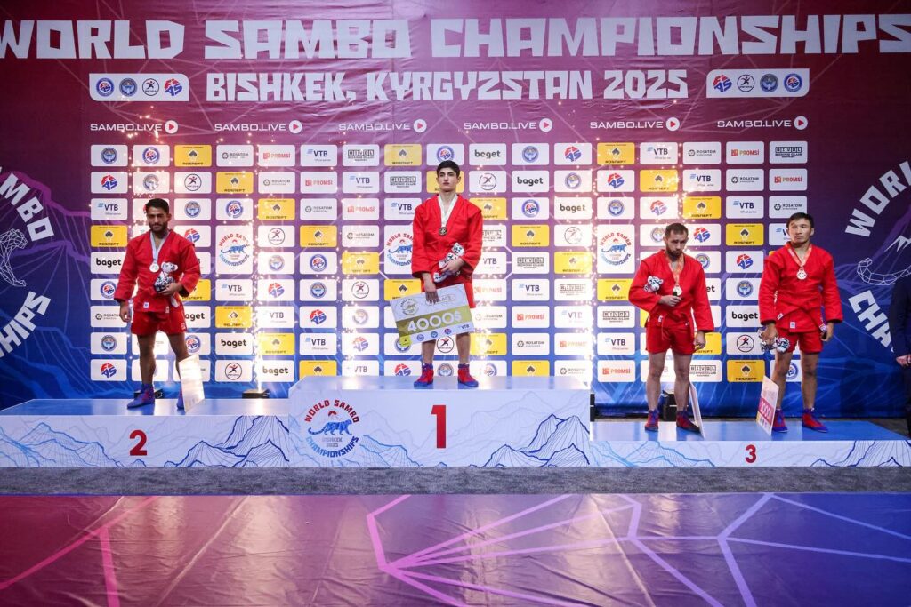El navarro Ibai Gracia, subcampeón del mundo de Sambo en Kirguistán 2 Ibai se colgó la plata en Kirguistán tras caer ante el deportista de la FIAS Rasul Nash